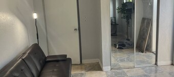 Cozy & comfortable Guest house Near Hard Rock Stadium