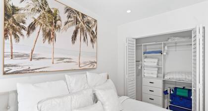 COZY MODERN RETREAT - EAST BOCA