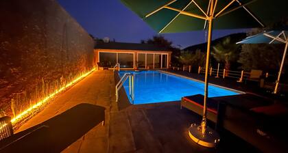 Villa swimming pool tighanimine