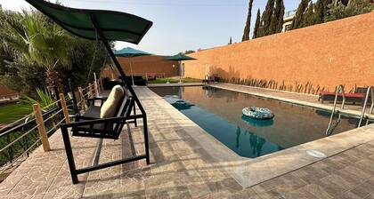 Villa swimming pool tighanimine