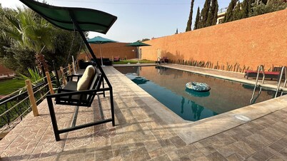 Villa swimming pool tighanimine