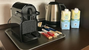 Kaffee und/oder Kaffeemaschine
