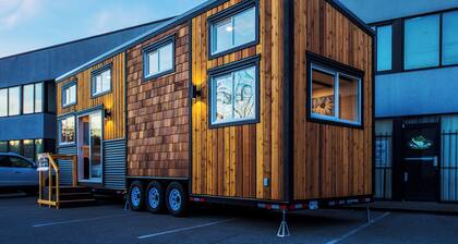 35 â Tiny House RV pet friendly