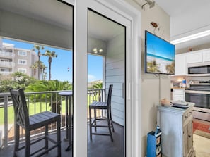 Condo, 1 King Bed with Sofa bed (Beachside Villas 613) | Interior