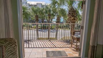 Condo, 1 Queen Bed with Sofa bed (Caribbean Dunes 203) | Interior