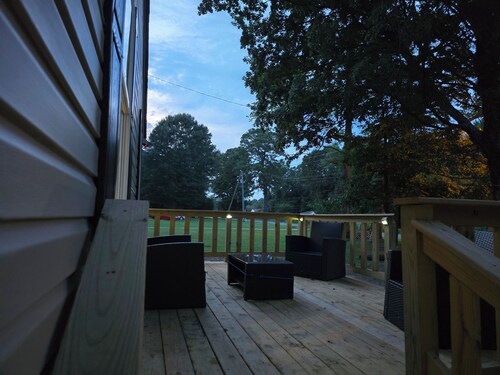 Buskey's Cozy Haven  Williamsburg.5 Minutes from Busch Gardens and Water Country