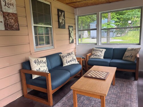 Family-Friendly 3-Bedroom Home with Gorgeous Views Just Steps from the Park