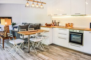 Microwave, oven, dishwasher