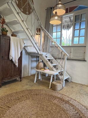 Interior - Koa loft - Moitas beach. (Praia de moitas)