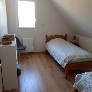 2 Schlafzimmer, Bügeleisen/Bügelbrett, kostenloses WLAN, Bettwäsche