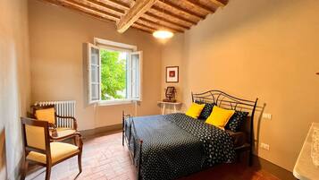 1 camera, Wi-Fi, lenzuola