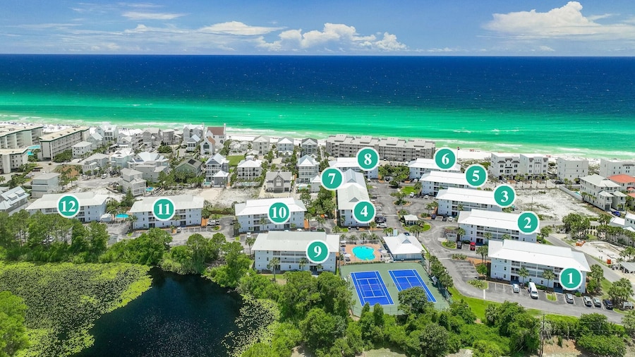 Beachside Villas 823