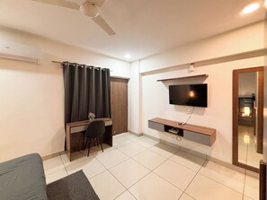 Studio, City View