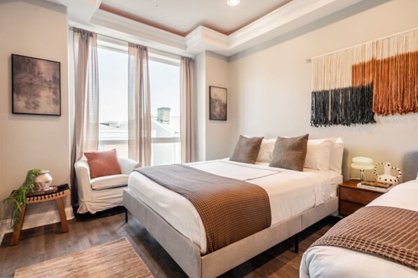 4 habitaciones, tabla de planchar con plancha y wifi gratis 