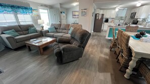 Smart TV, DVD player - SPACIOUS 4 BEDROOM/3 FULL BATH WITH GOLF CART! 3 MIN WALK TO THE BEACH! (Myrtle Beach)