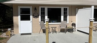 The Fishing Hole is a charming studio near lovely Castle Rock Lake in Necedah.