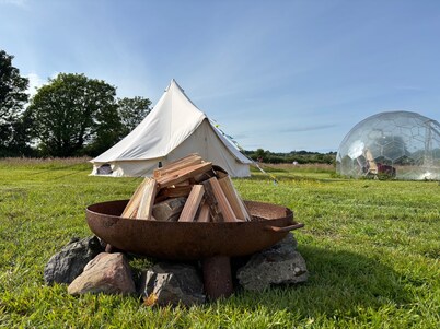 Cozy Dog Friendly Hot Tent With Log Burner & Logs