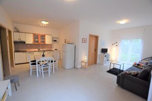 Interior - 4-bedroom house in delightful Mandre with private swimming pool (Mandre)