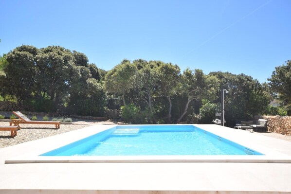 Piscine extérieure