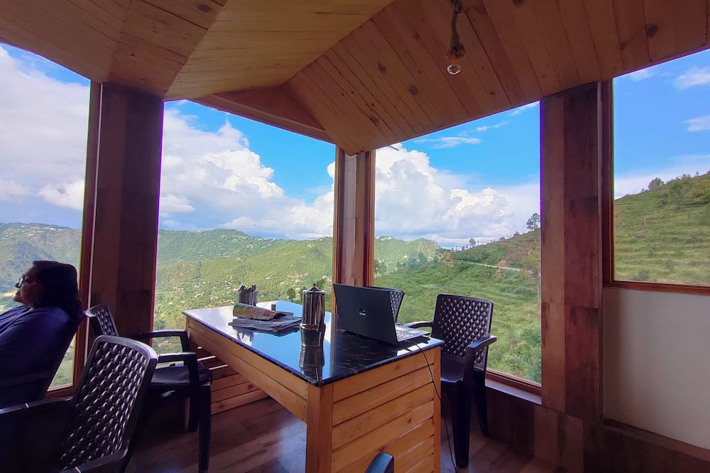 Ashtapad Saamaayik Resort