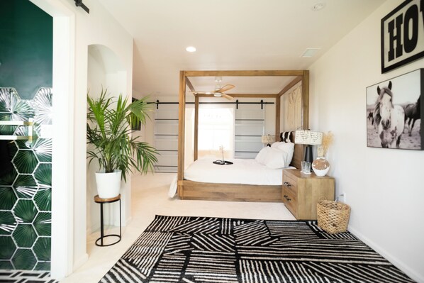 3 bedrooms, free WiFi, bed sheets - Wine Country Ranchette on 1 acre in Paso Robles with AC, BBQ, starry nights (Paso Robles)