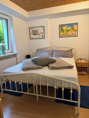 1 dormitorio, wifi, ropa de cama