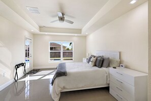 4 Schlafzimmer, Bügeleisen/Bügelbrett, WLAN, Bettwäsche