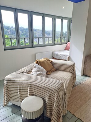4 Schlafzimmer, Bügeleisen/Bügelbrett, Reisekinderbett, WLAN