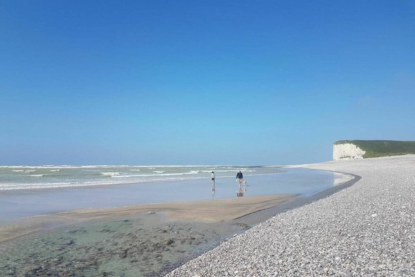 Una playa cerca