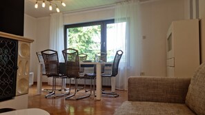 Dining - Vacation apartment I with panoramic view in the old town of Arnsberg (Arnsberg)