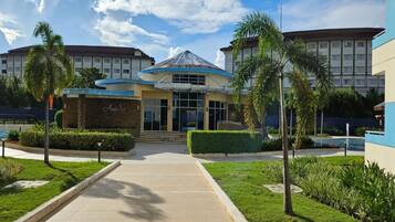 Condo, 1 Bedroom, Accessible, Balcony | Exterior