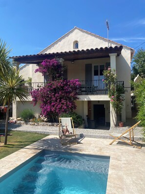 Pool - Town house with pool (Marseille)