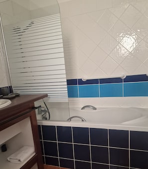 Towels, toilet paper