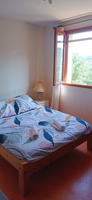 3 Schlafzimmer, Bügeleisen/Bügelbrett, WLAN, Bettwäsche