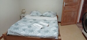 3 chambres, fer et planche Ă repasser, Wi-Fi, draps fournis