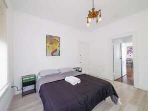 2 bedrooms, WiFi, bed sheets