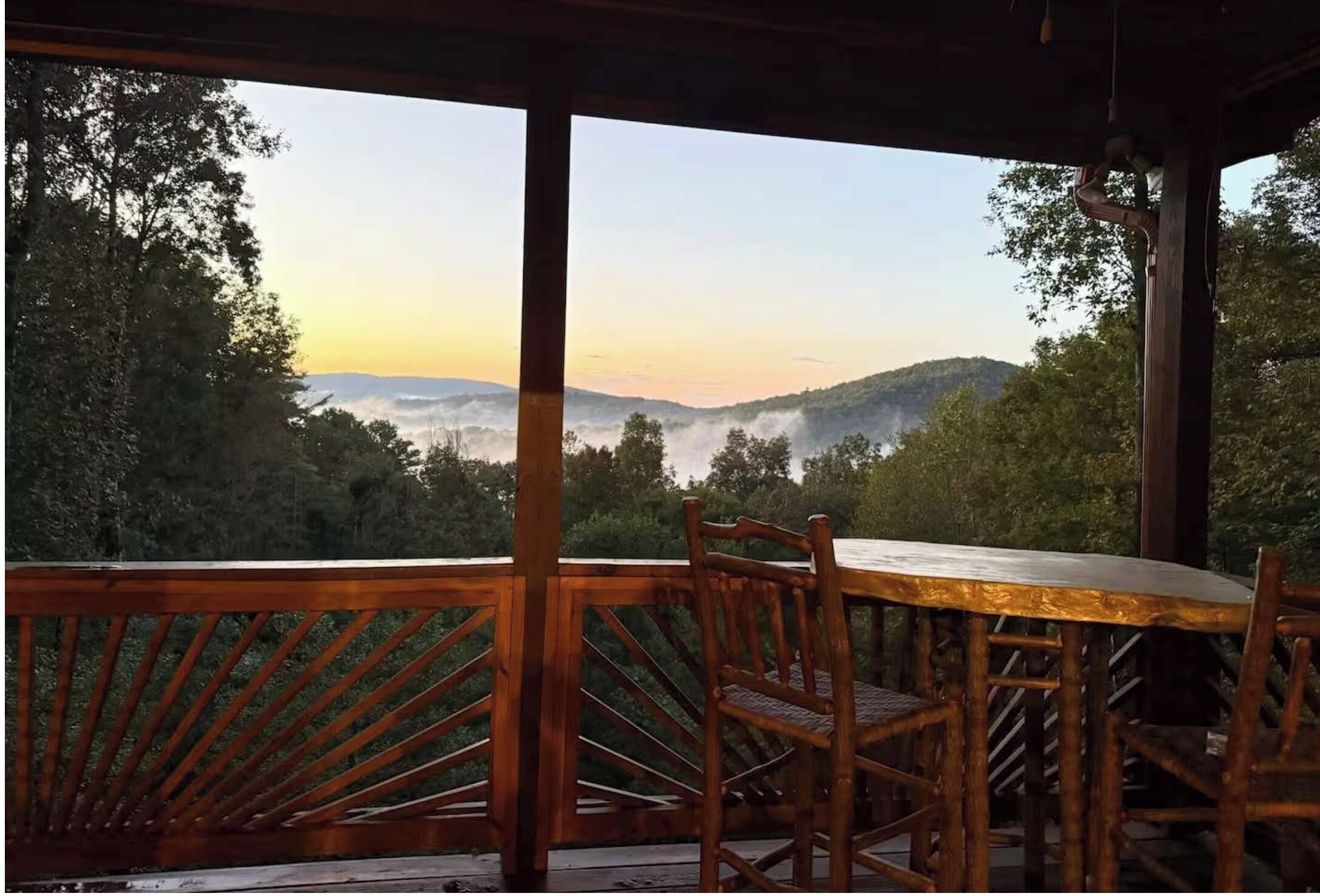 屋外ダイニングエリア