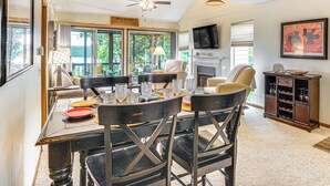 Unclassified image, 2 of 29, button - Main Channel Condo w/ Pool Access in Osage Beach (Osage Beach)