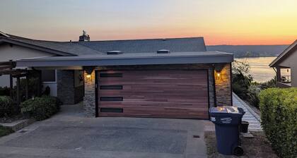 Amazing Panoramic Water Views, Enjoy Sunsets & Relax in Tacoma area