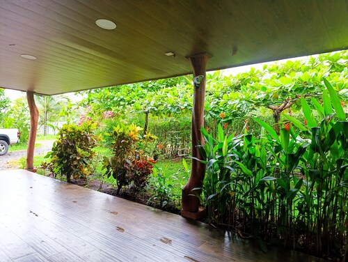 Quinta Rincon Silvestre w/AC, WiFi & pool in lovely Peñas Blancas near V. Arenal