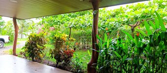Quinta Rincon Silvestre w/AC, WiFi & pool in lovely Peñas Blancas near V. Arenal