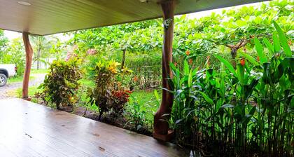 Quinta Rincon Silvestre w/AC, WiFi & pool in lovely Peñas Blancas near V. Arenal