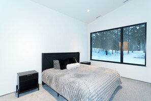 5 多间卧室、熨斗/熨衣板、免费 WiFi、床单