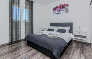 4 soverom, reiseseng for barn og wi-fi (inkludert)