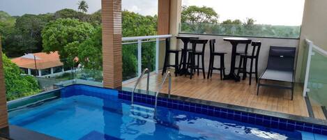 12 piscines couvertes