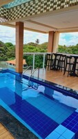 12 piscinas internas