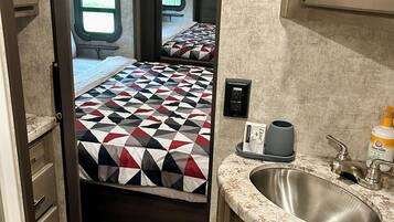 2 bedrooms, bed sheets