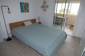 1 bedroom, iron/ironing board, free WiFi, bed sheets