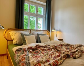 1 bedroom, WiFi, bed sheets