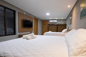 4 bedrooms, free WiFi, bed sheets